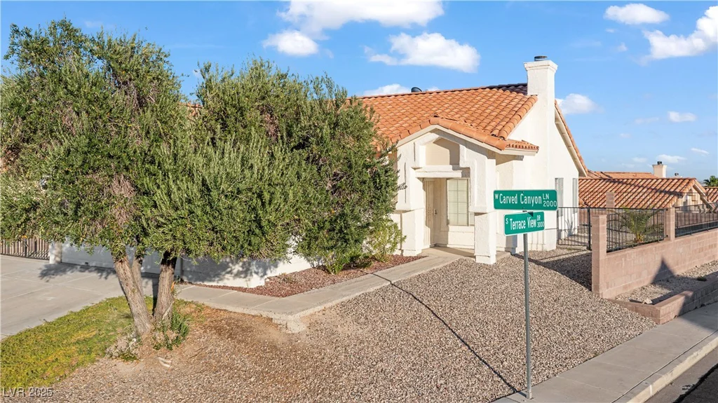 2285 Carved Canyon, Laughlin, NV 89029