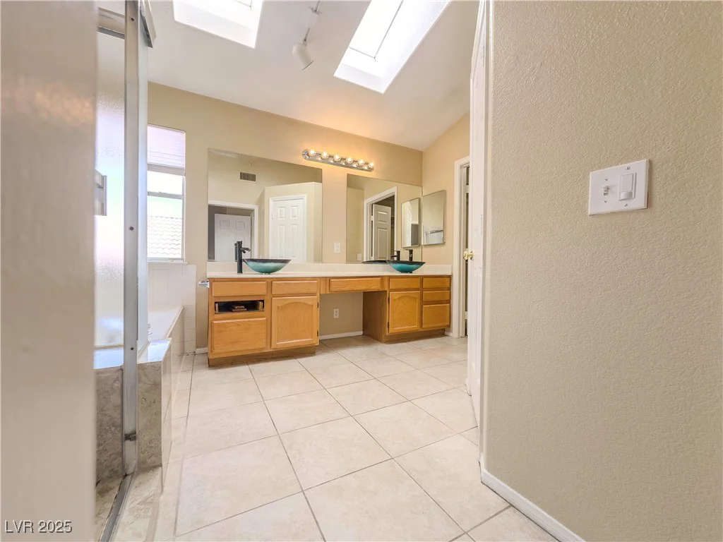 7840 Millhopper, Las Vegas, NV 89128