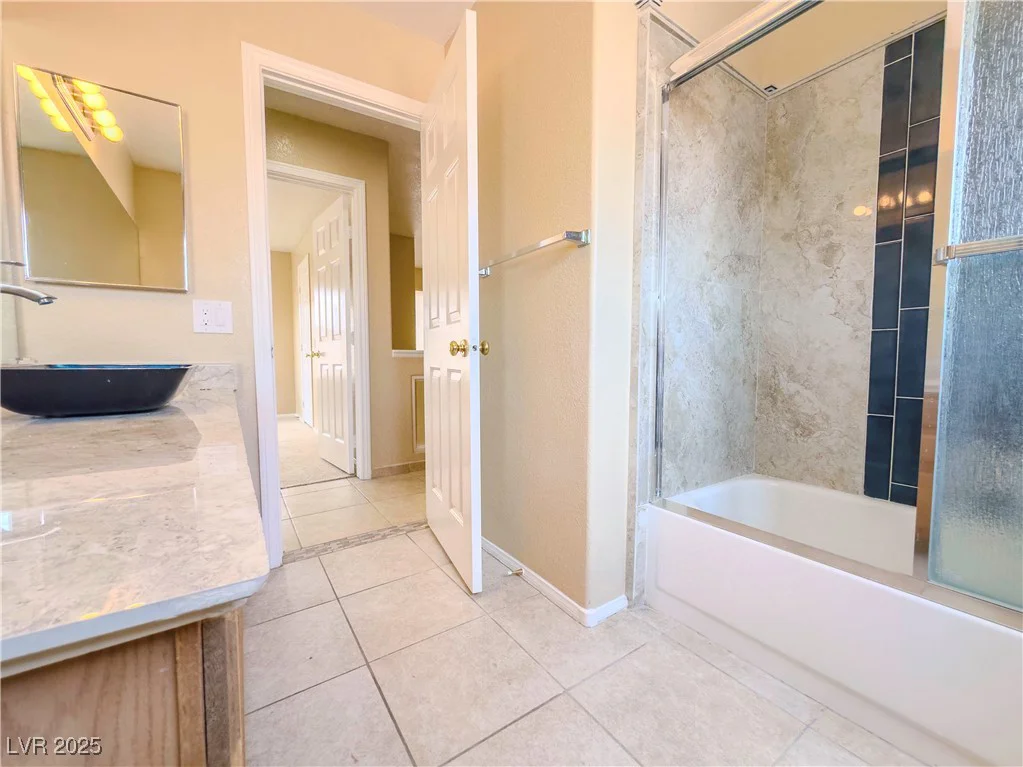 7840 Millhopper, Las Vegas, NV 89128