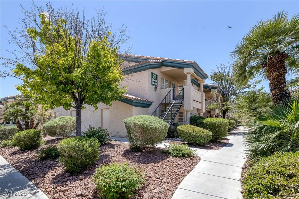 8410 Eldora, Las Vegas, NV 89117