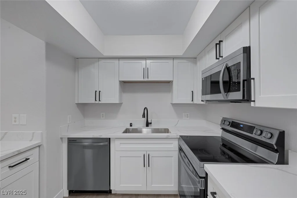 8410 Eldora, Las Vegas, NV 89117