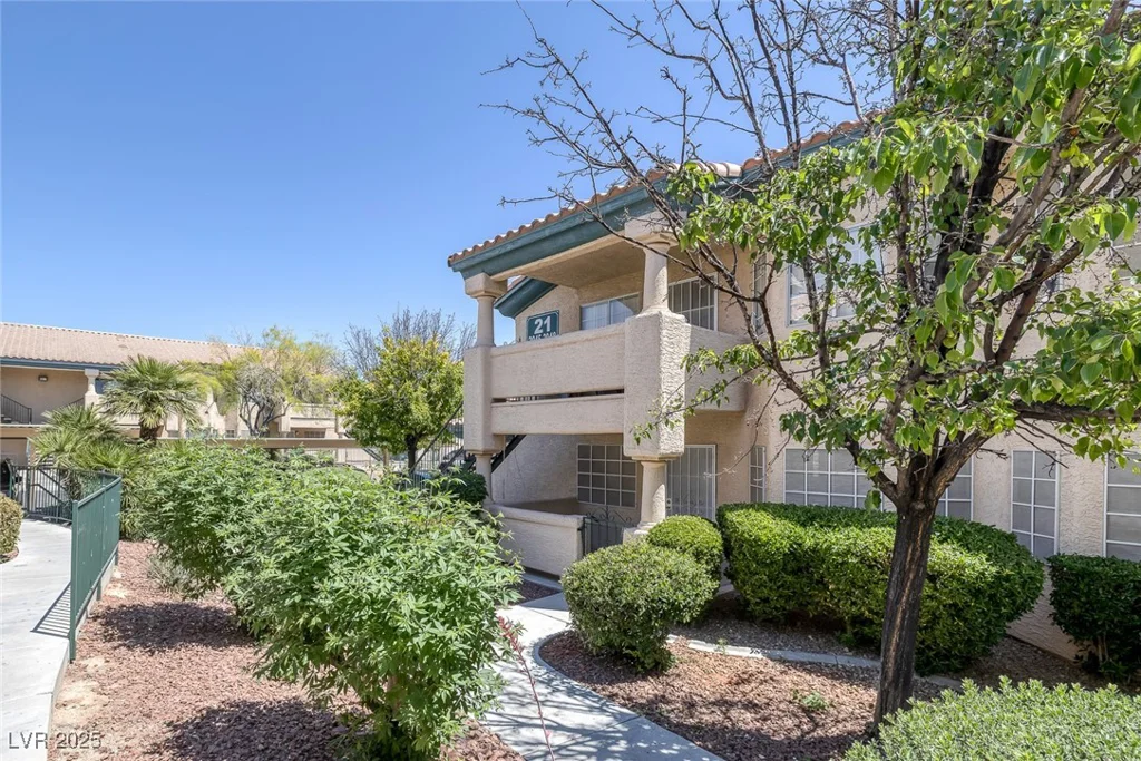 8410 Eldora, Las Vegas, NV 89117