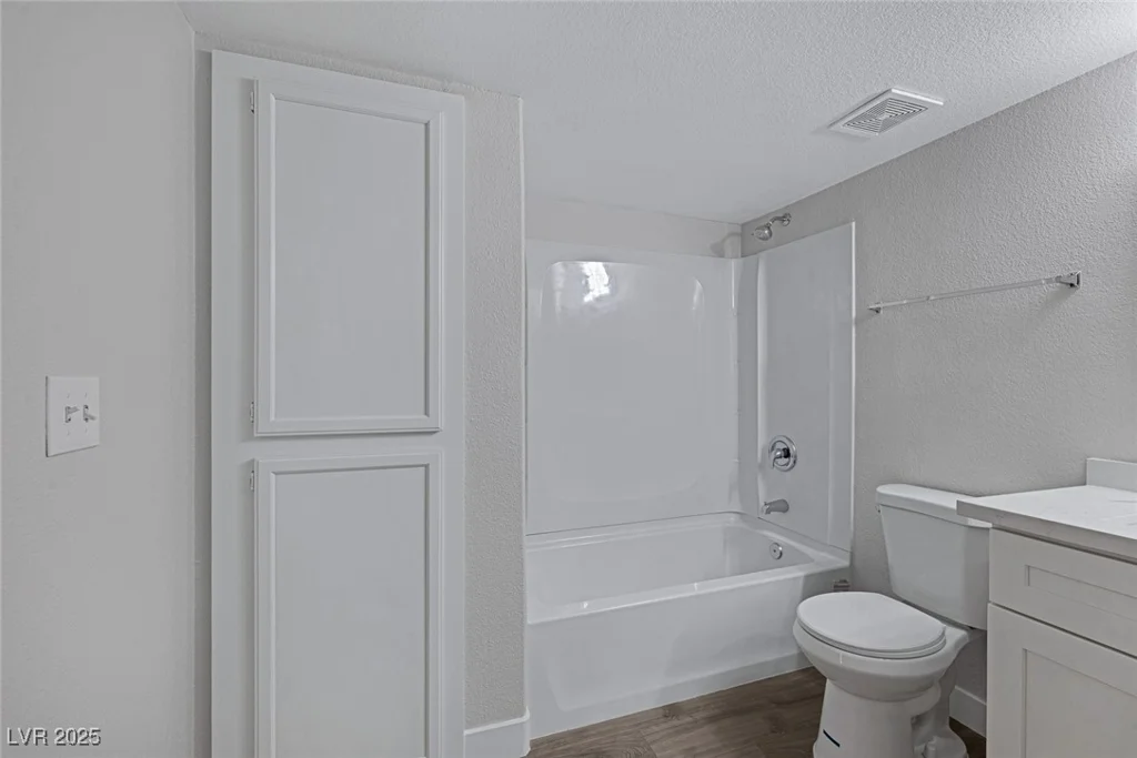 8410 Eldora, Las Vegas, NV 89117