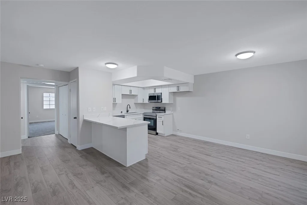 8410 Eldora, Las Vegas, NV 89117