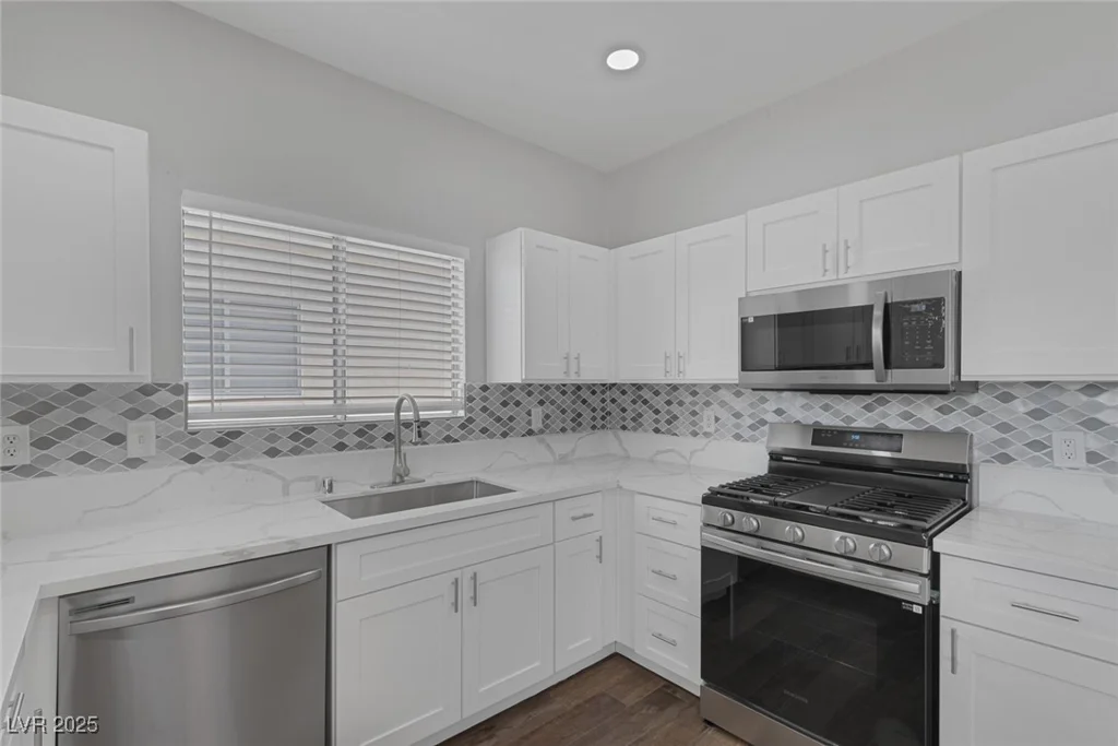 1213 Star Meadow, North Las Vegas, NV 89030