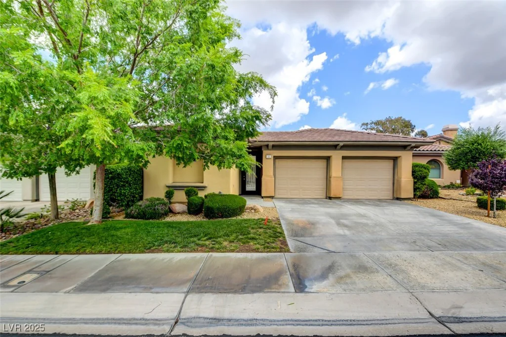 4 Chatmoss, Henderson, NV 89052