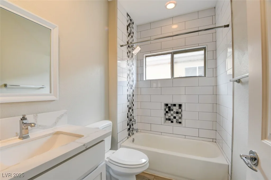 4 Chatmoss, Henderson, NV 89052