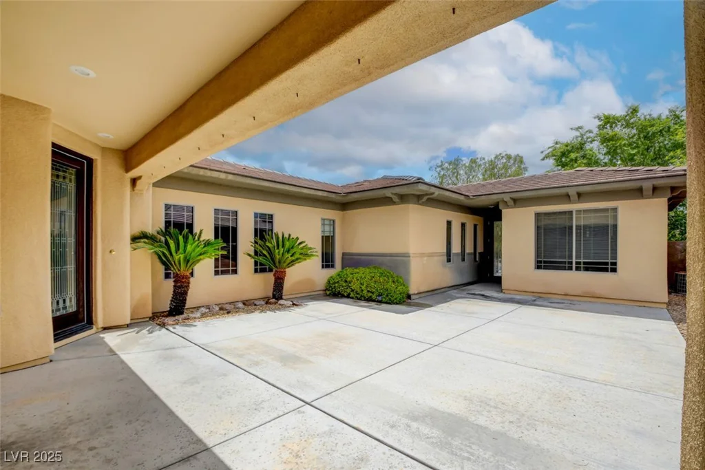 4 Chatmoss, Henderson, NV 89052