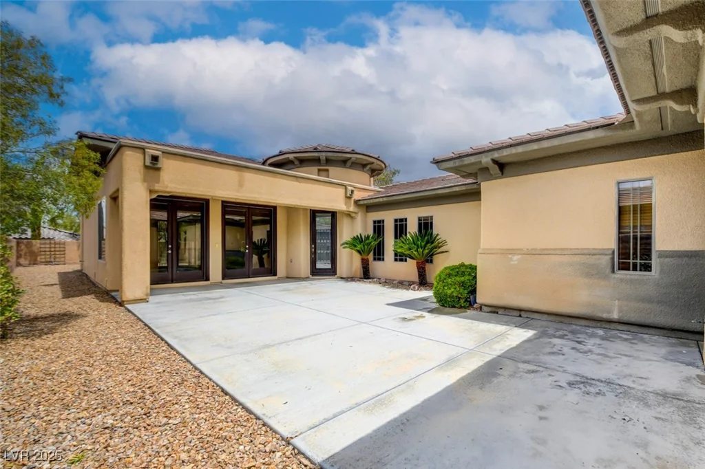 4 Chatmoss, Henderson, NV 89052