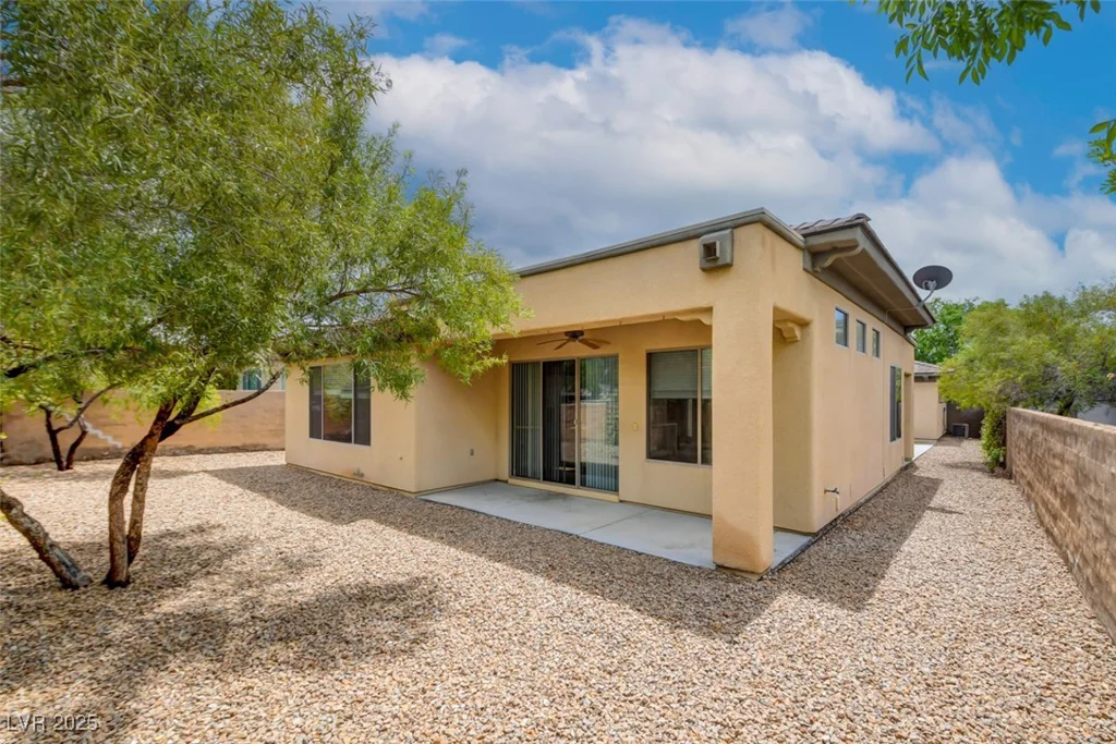 4 Chatmoss, Henderson, NV 89052