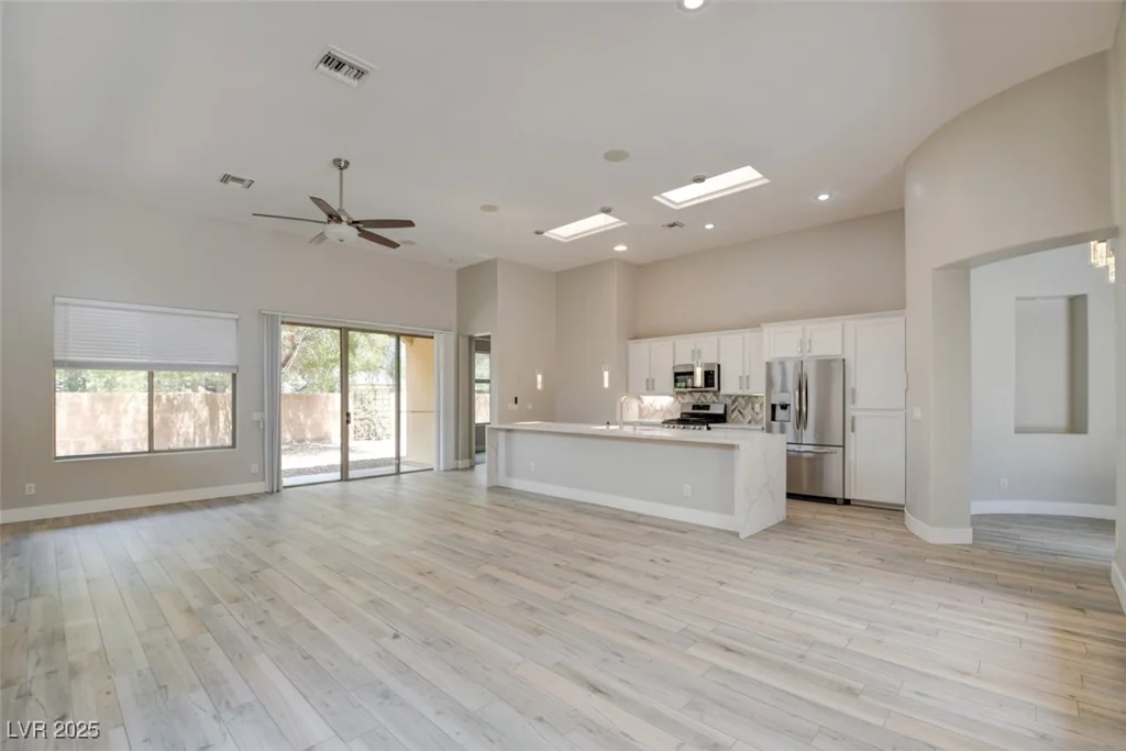 4 Chatmoss, Henderson, NV 89052
