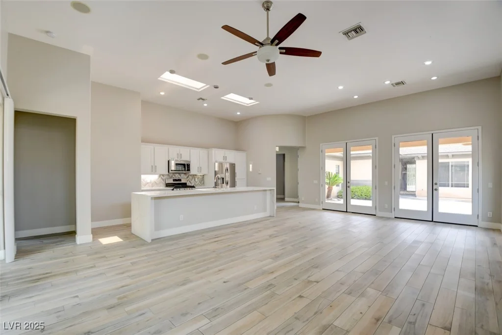 4 Chatmoss, Henderson, NV 89052