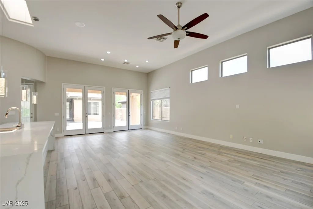 4 Chatmoss, Henderson, NV 89052