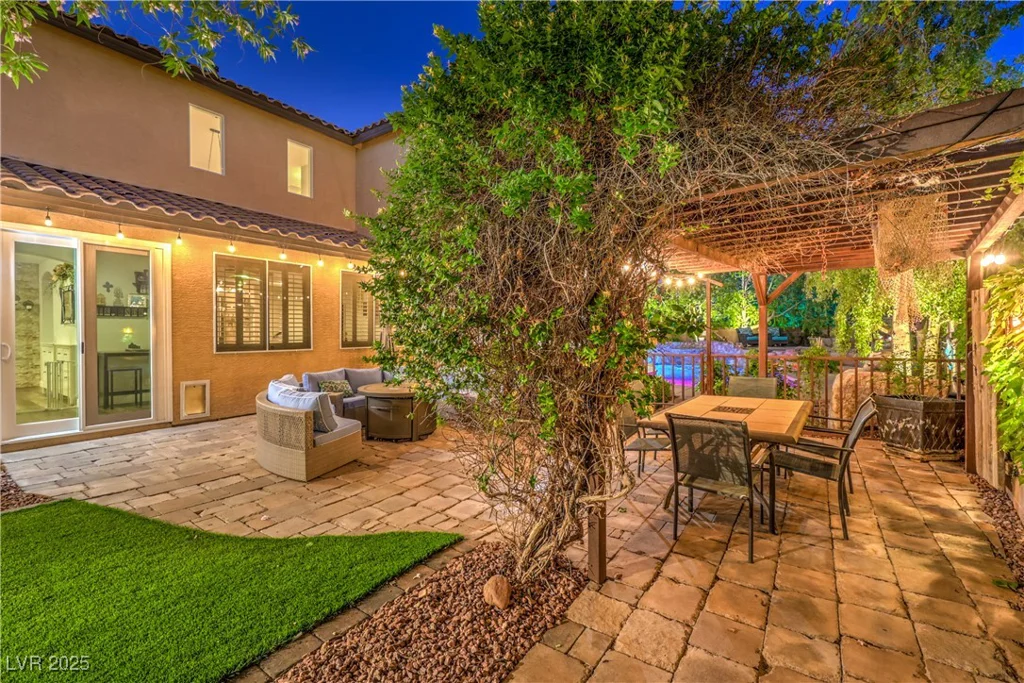 9805 Turtle Walk, Las Vegas, NV 89149