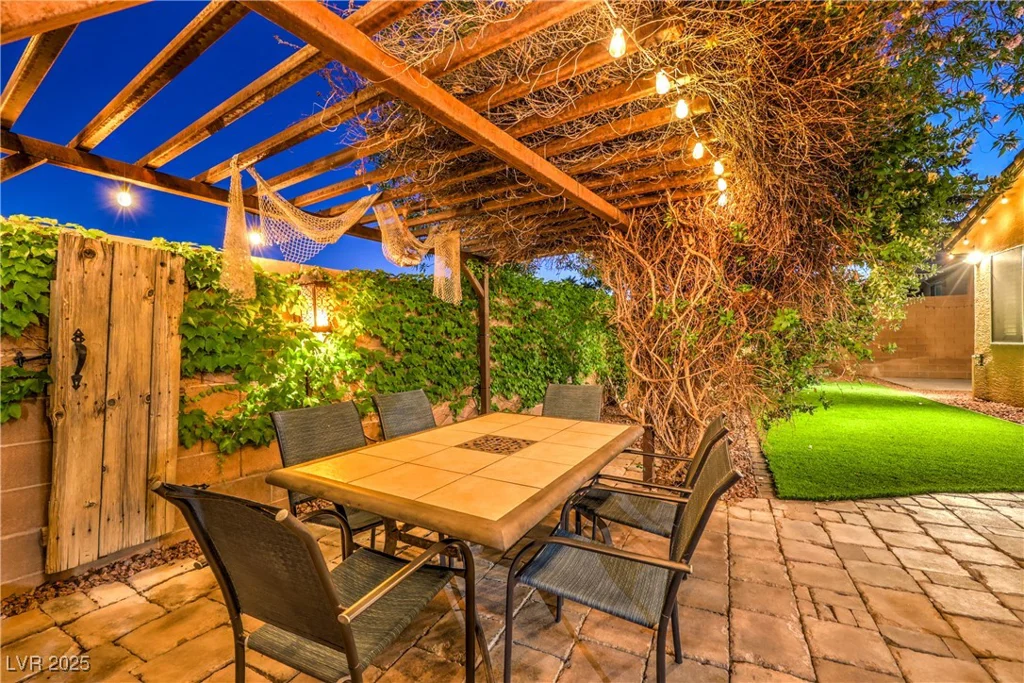 9805 Turtle Walk, Las Vegas, NV 89149