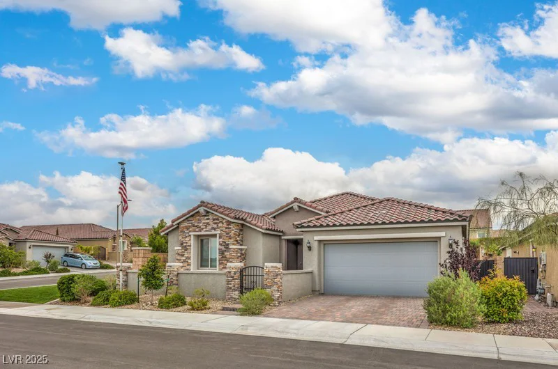 8257 Skye Peak, Las Vegas, NV 89166