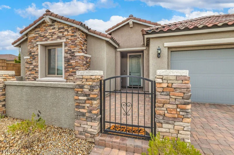 8257 Skye Peak, Las Vegas, NV 89166