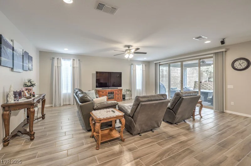 8257 Skye Peak, Las Vegas, NV 89166