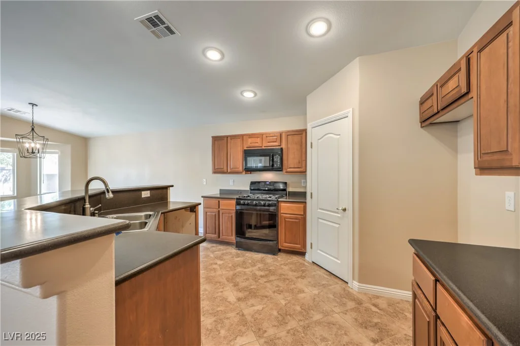 8664 Frasure Falls, Las Vegas, NV 89178