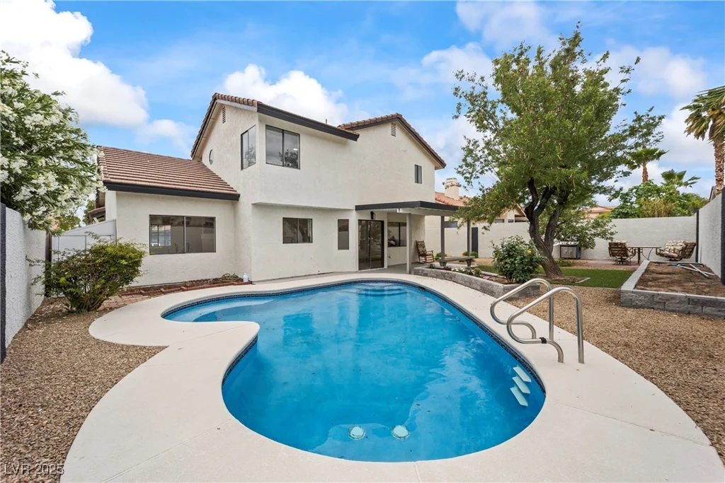 389 Umbria, Henderson, NV 89014