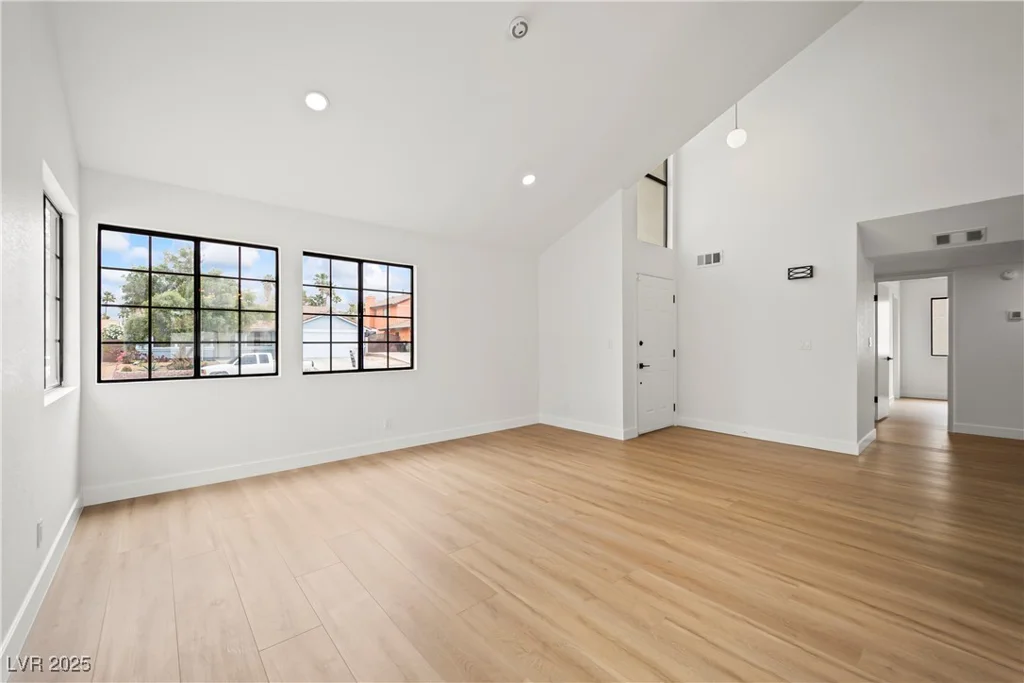 389 Umbria, Henderson, NV 89014