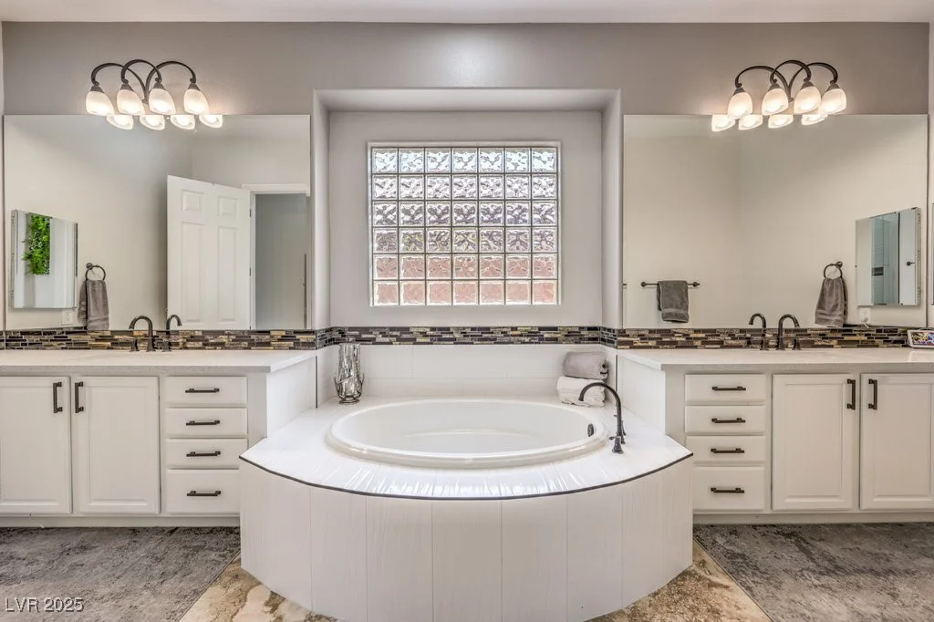 409 Lake Windemere, Las Vegas, NV 89138