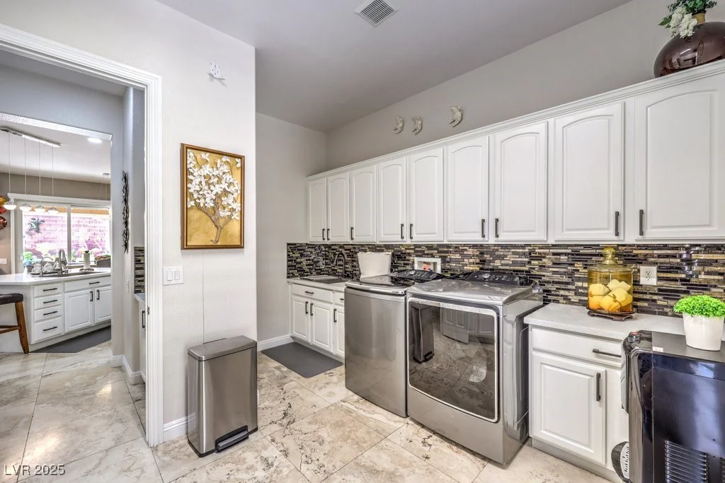 409 Lake Windemere, Las Vegas, NV 89138