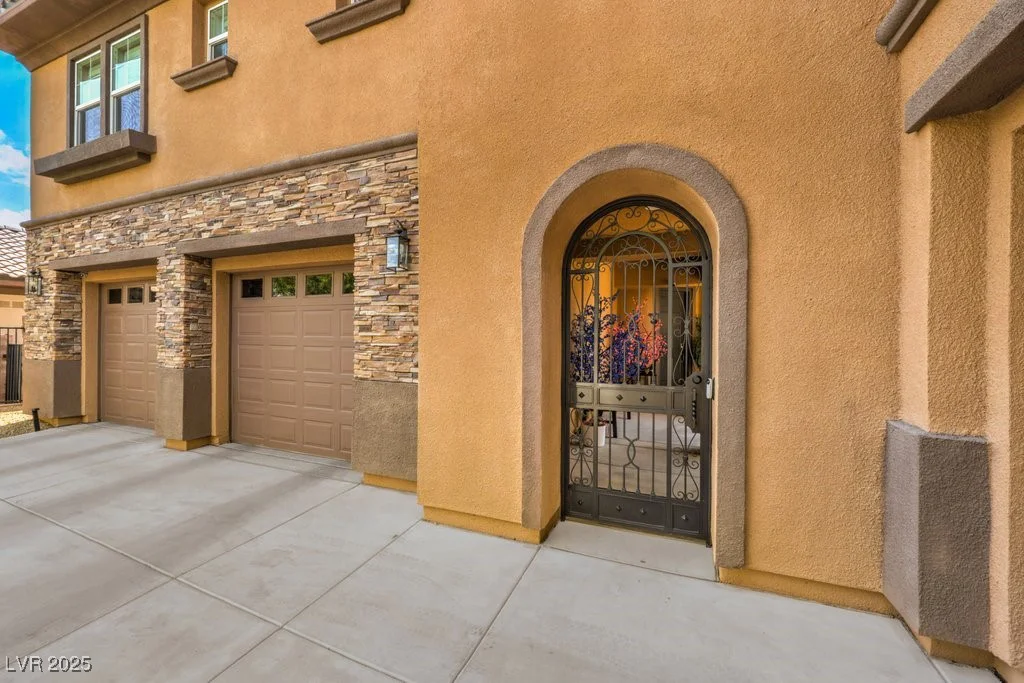 409 Lake Windemere, Las Vegas, NV 89138