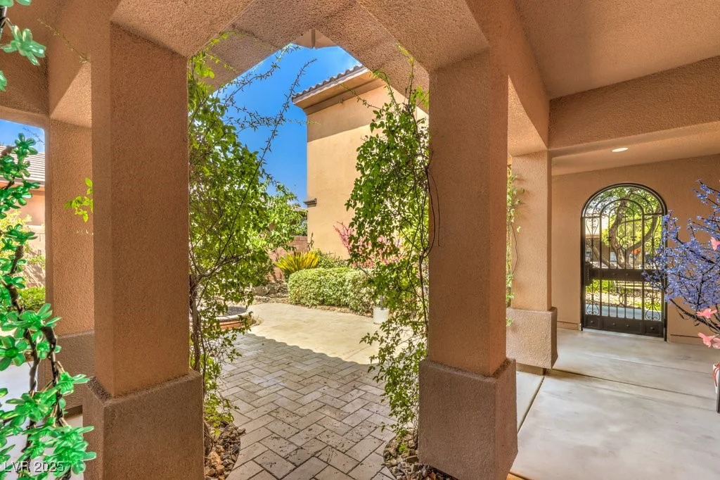 409 Lake Windemere, Las Vegas, NV 89138