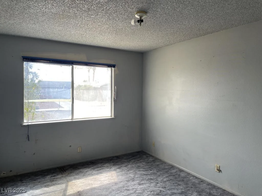 204 Bradshaw, Las Vegas, NV 89145