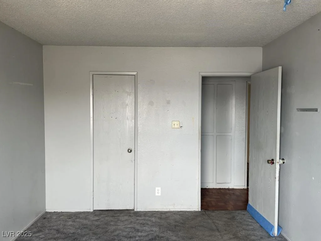 204 Bradshaw, Las Vegas, NV 89145