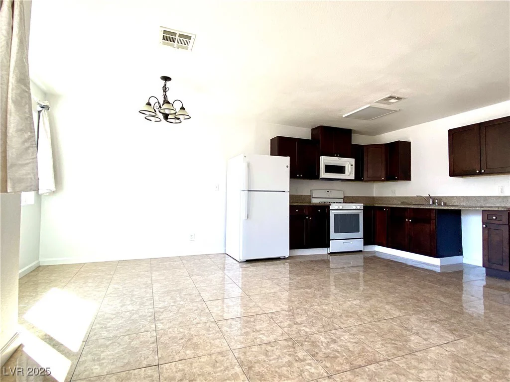 6968 Hopkins, Las Vegas, NV 89156