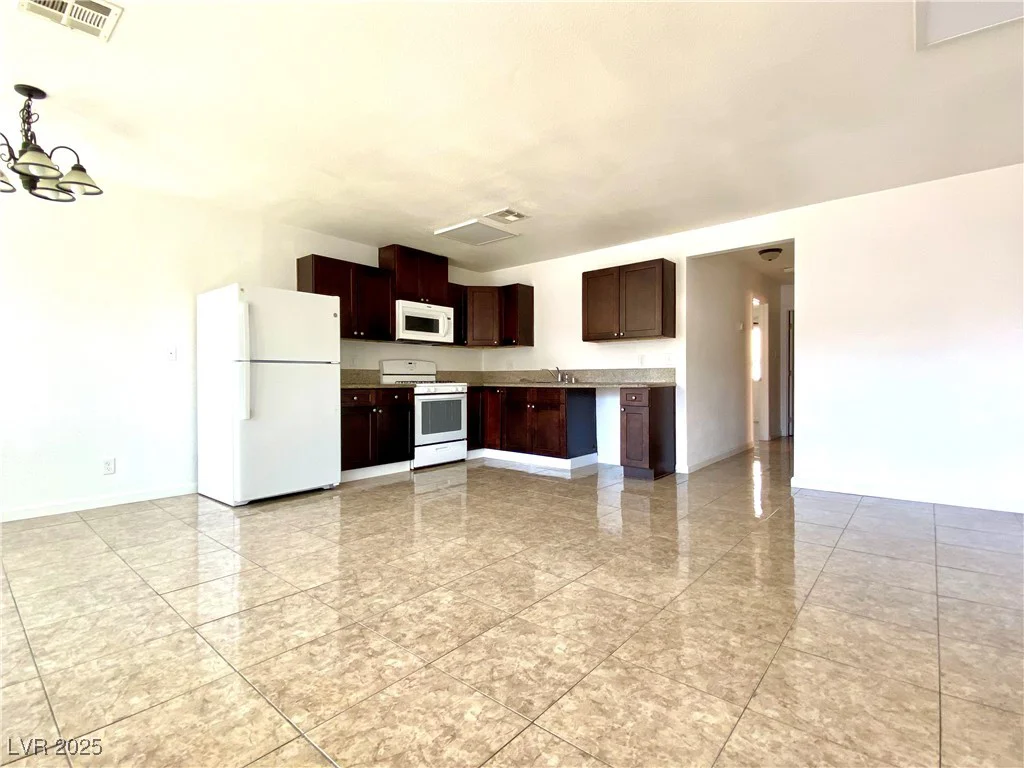 6968 Hopkins, Las Vegas, NV 89156