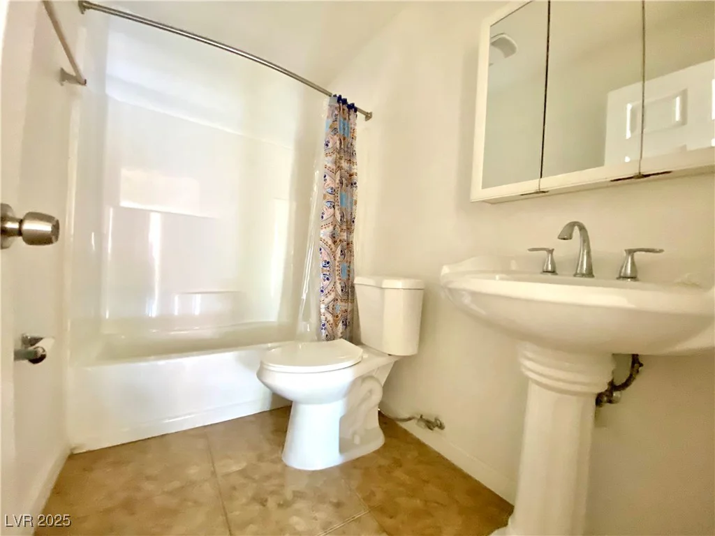 6968 Hopkins, Las Vegas, NV 89156