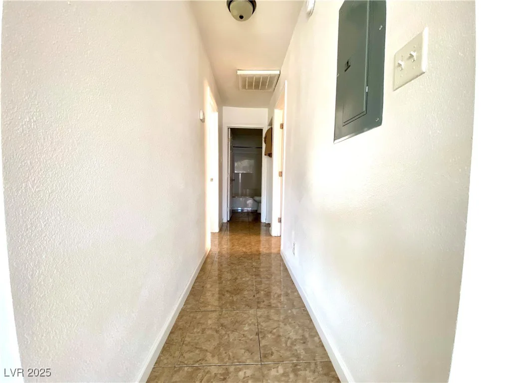 6968 Hopkins, Las Vegas, NV 89156