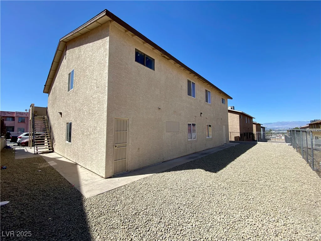 6968 Hopkins, Las Vegas, NV 89156