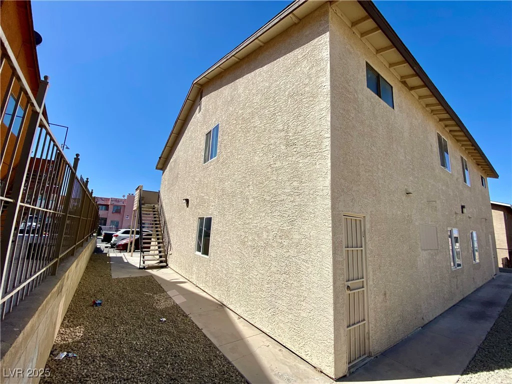 6968 Hopkins, Las Vegas, NV 89156