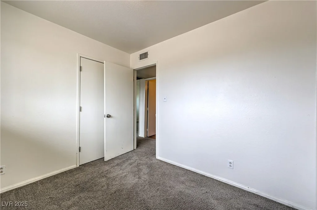 2825 Berg, North Las Vegas, NV 89030