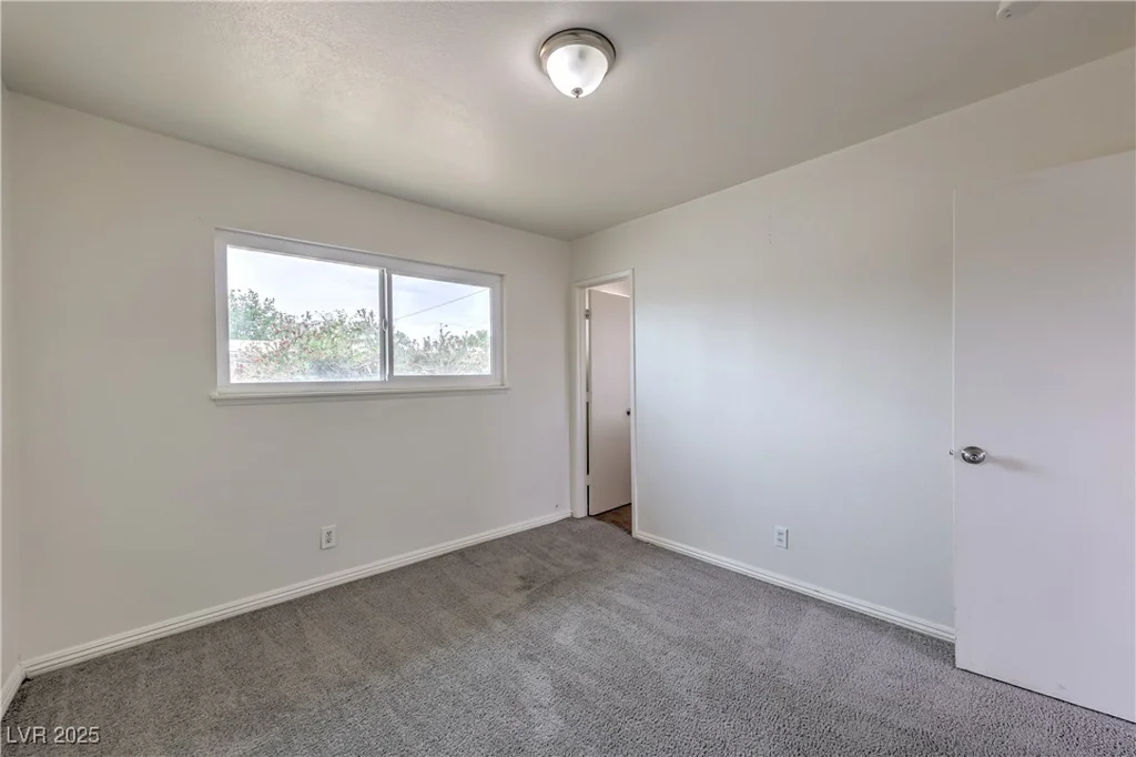 2825 Berg, North Las Vegas, NV 89030