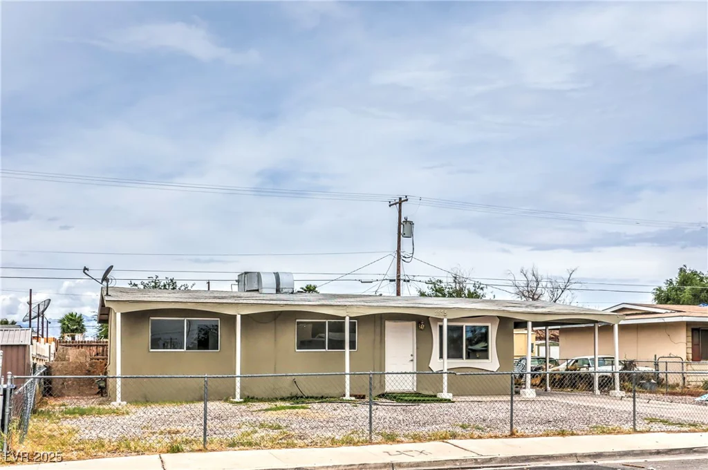 2825 Berg, North Las Vegas, NV 89030