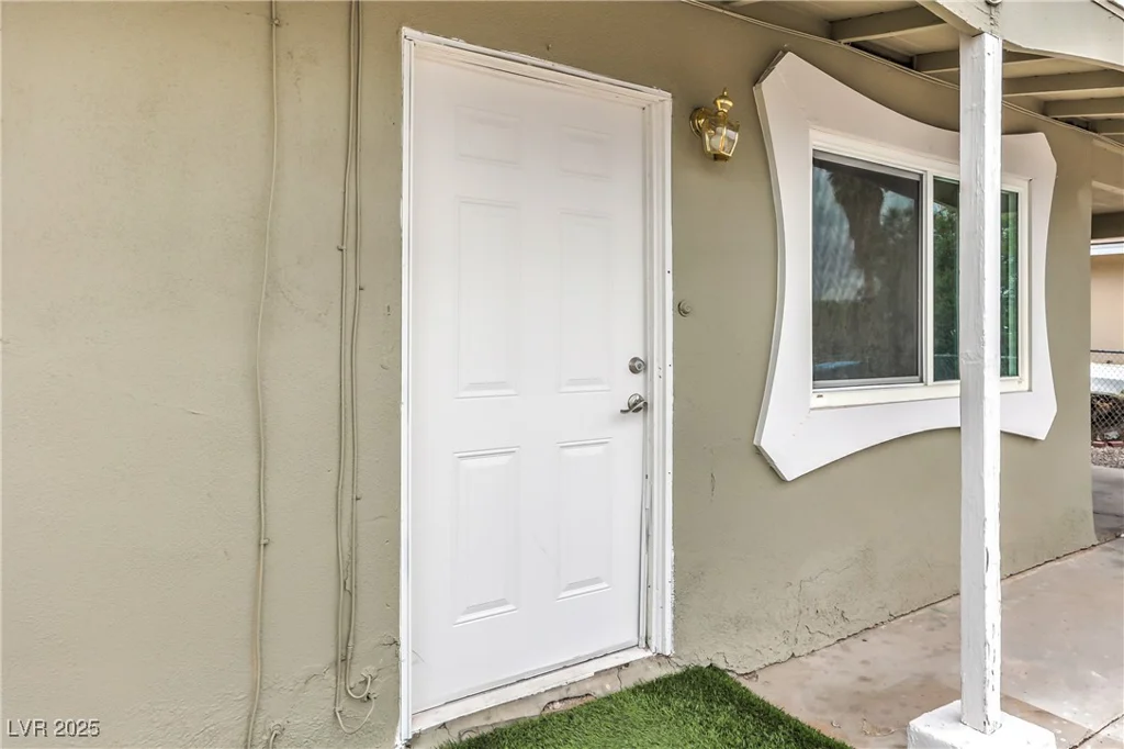 2825 Berg, North Las Vegas, NV 89030