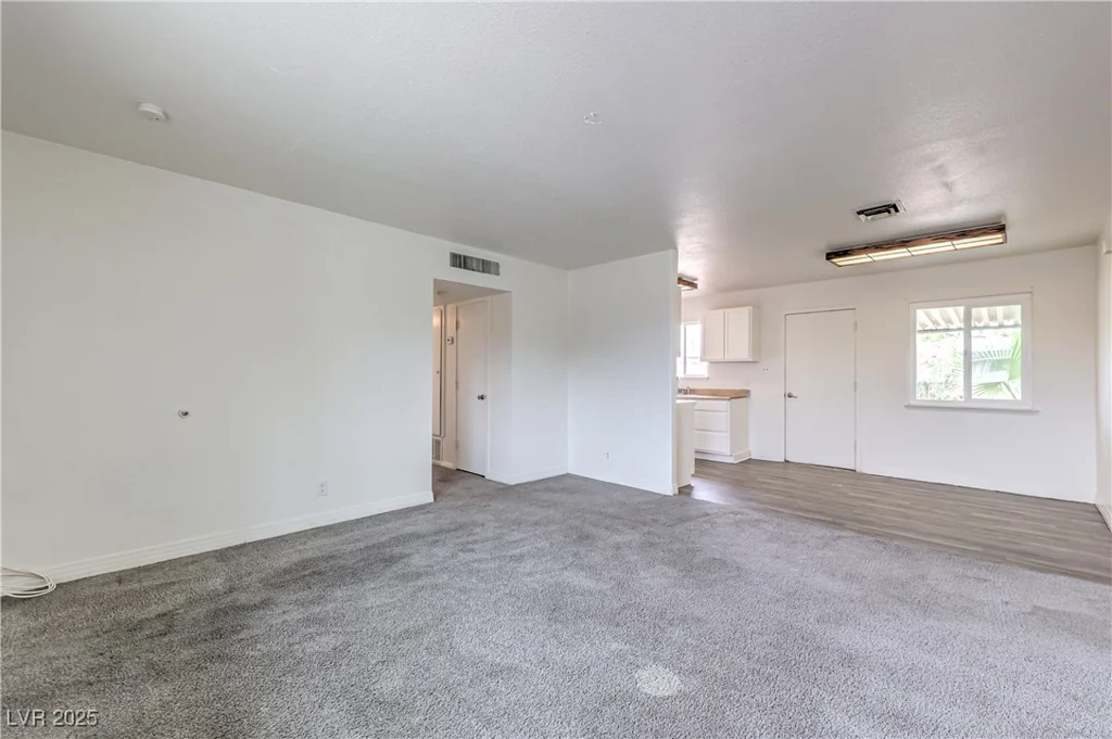 2825 Berg, North Las Vegas, NV 89030