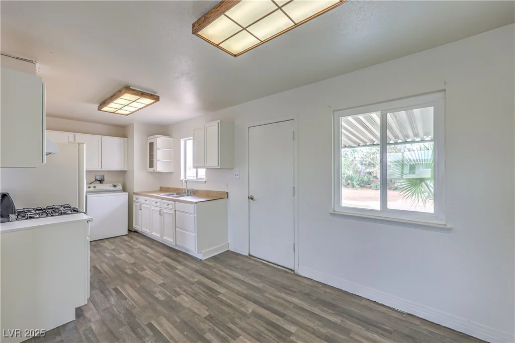 2825 Berg, North Las Vegas, NV 89030