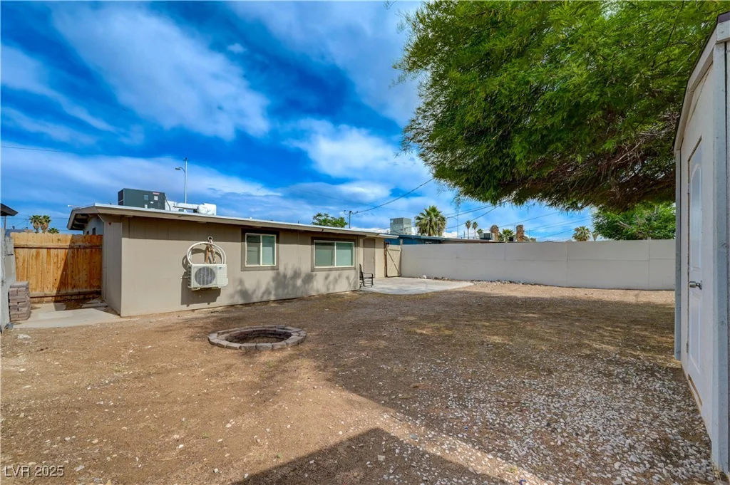 701 Harvard, Las Vegas, NV 89107