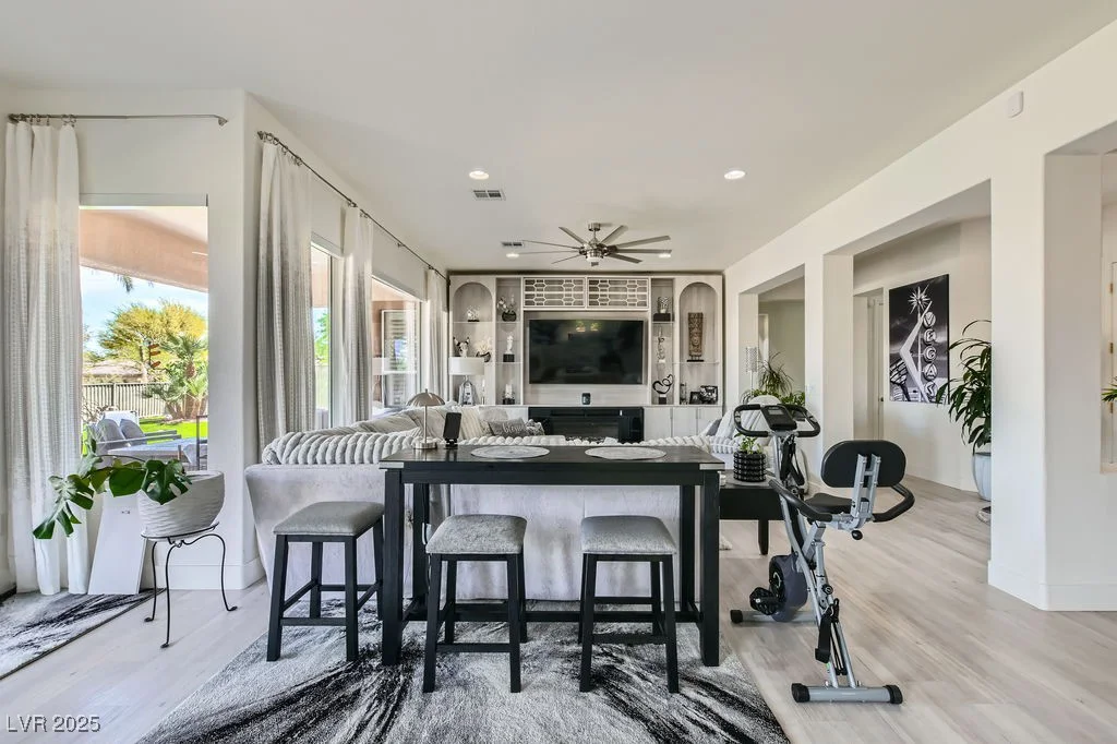 10408 Mezzanino, Las Vegas, NV 89135