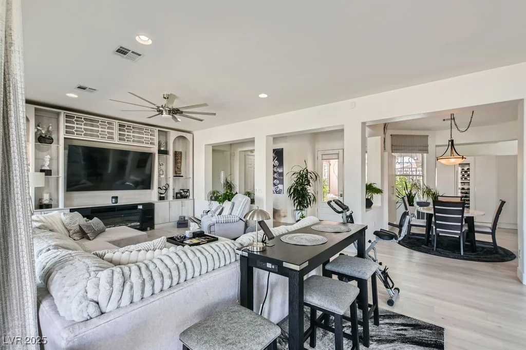 10408 Mezzanino, Las Vegas, NV 89135