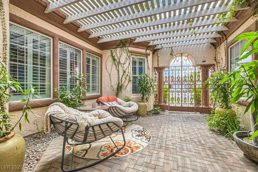 10408 Mezzanino, Las Vegas, NV 89135