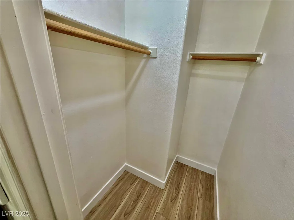 2524 Charleville, Las Vegas, NV 89106
