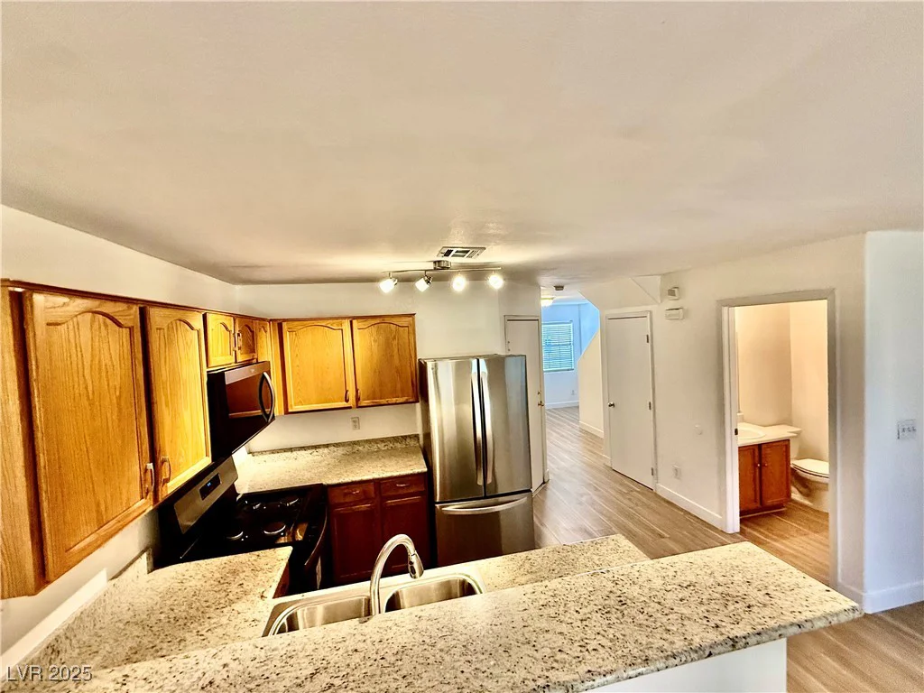 2524 Charleville, Las Vegas, NV 89106