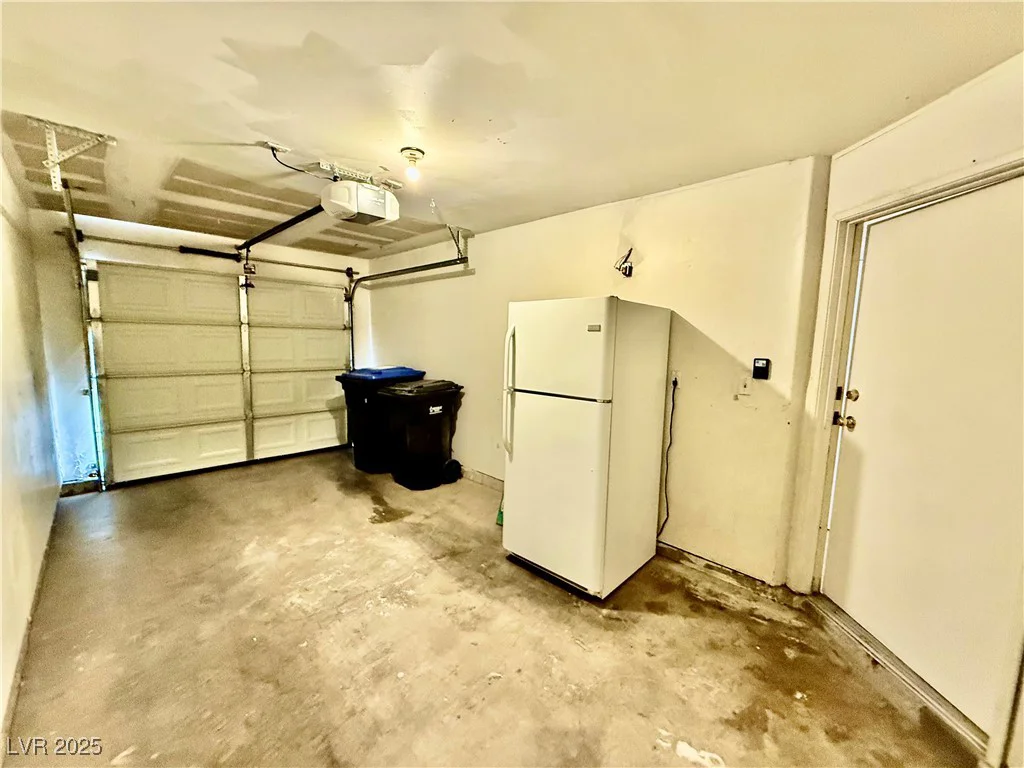 2524 Charleville, Las Vegas, NV 89106